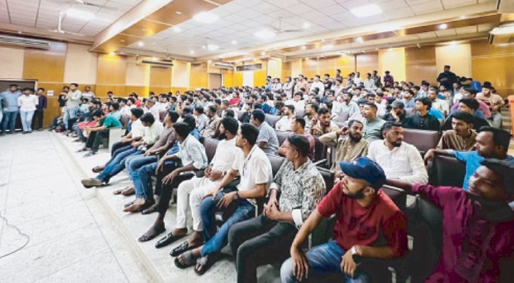 মেয়াদোত্তীর্ণ কমিটিতে স্থবির ছাত্রদল