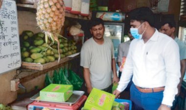 লাখাই উপজেলা নির্বাহী কর্মকর্তা ও নির্বাহী ম্যাজিস্ট্রেট অনুপম দাশ অনুপ ভ্রাম্যমাণ আদালত পরিচালনা করেন