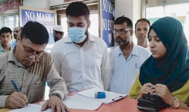 লাইসেন্সবিহীন আল রাফি ও হেলথ কেয়ার হাসপাতালে প্রশাসনের তালা